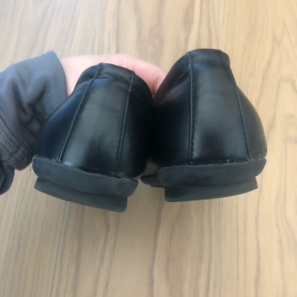 Cliffs by white mountain Hendrix Black leather flats round toe size 7.5 - Picture 8 of 9
